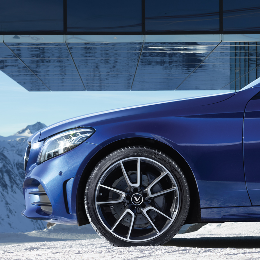 Kratka duljina zaustavljanja na mokrim cestama